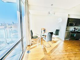 Altitude Suites Bay Street by Teristo Group