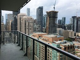 Altitude Suites Bay Street by Teristo Group