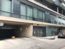 Altitude Suites Bay Street by Teristo Group