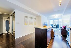 Altitude Suites Bay Street by Teristo Group