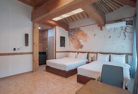 Jeonju Wangyijimil Hanok Hotel