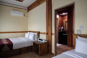Jeonju Wangyijimil Hanok Hotel