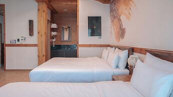 Jeonju Wangyijimil Hanok Hotel