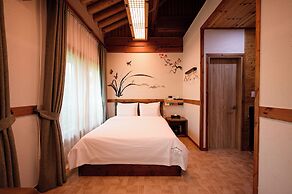 Jeonju Wangyijimil Hanok Hotel