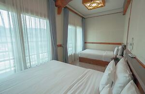 Jeonju Wangyijimil Hanok Hotel