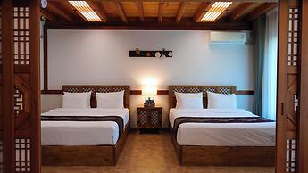 Jeonju Wangyijimil Hanok Hotel