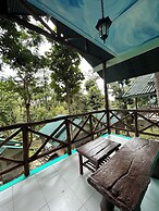 Chill Out Bar and Bungalows