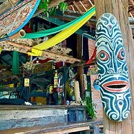 Chill Out Bar and Bungalows