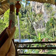 Chill Out Bar and Bungalows