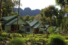 Chill Out Bar and Bungalows