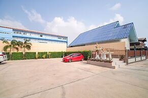 Sriracha Biz Residence