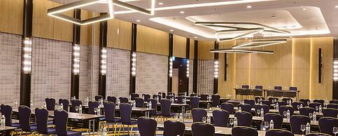 Modena by Fraser Buriram