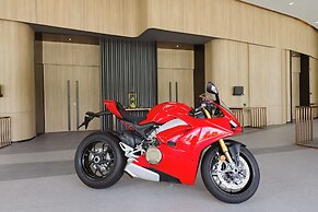 Modena by Fraser Buriram