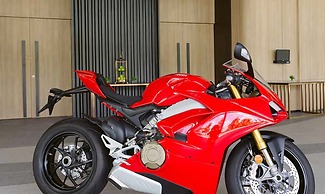 Modena by Fraser Buriram