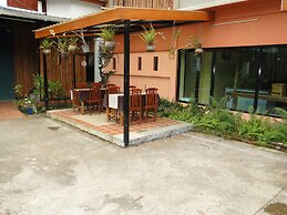 Charming Lao Hotel