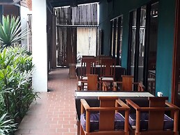 Charming Lao Hotel