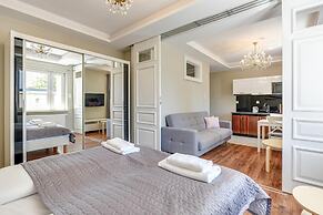 Lion Apartments -Costa Brava Studio