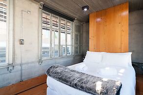 Executive Rental Style House