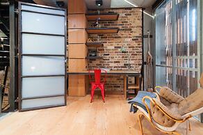 Executive Rental Style House