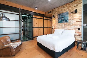 Executive Rental Style House