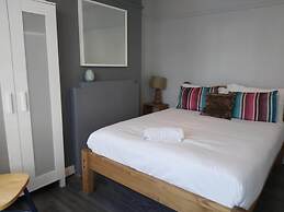 Huku Kwetu - Exton House