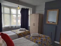 Huku Kwetu - Exton House