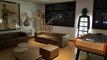 Enzo Amneville Saint Eloy By Kyriad Direct