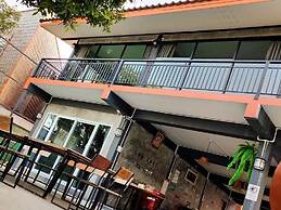 Lom Choi Home Stay Ayutthaya - Hostel