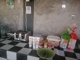 Lom Choi Home Stay Ayutthaya - Hostel