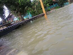 Lom Choi Home Stay Ayutthaya - Hostel