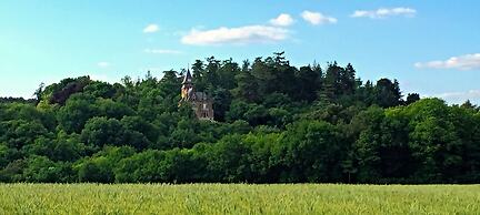 The Archeologist Home-Chateau Le Mur