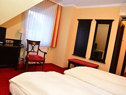 Amadis Hotel