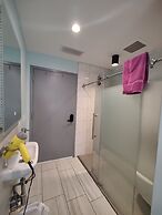 U Street Capsule Hostel