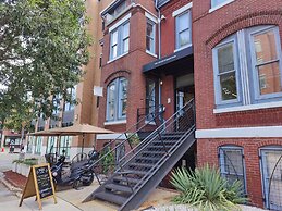 U Street Capsule Hostel