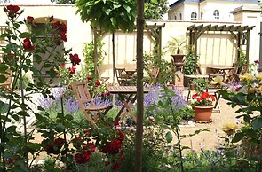 Pension & Weinstube Hofgärtnerei