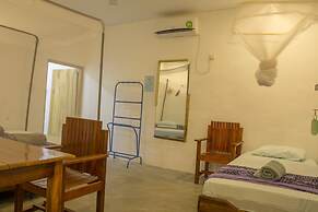 Eagle Resort Arugambay