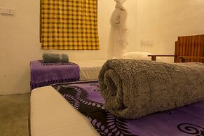 Eagle Resort Arugambay