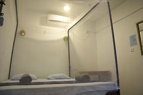 Eagle Resort Arugambay