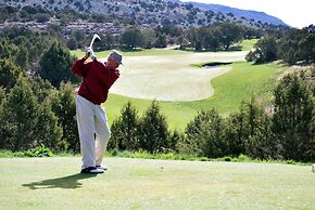 White Pines 1-BD Penthouse at Westgate - Tycoon