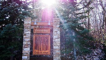 White Pines Crescent Ridge 3-bedroom Condo - Walk to Slopes