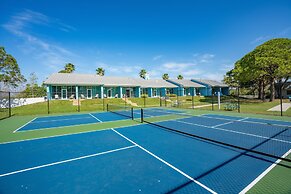 Sun Retreats Dunedin