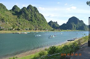 Son Doong Riverside Homestay