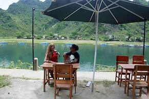 Son Doong Riverside Homestay