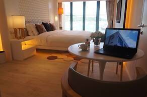 The Pier Hotel