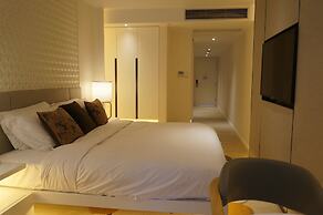 The Pier Hotel