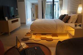 The Pier Hotel