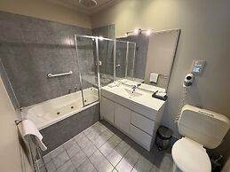 Ringwood Lake Inn