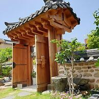 Hanok Hyeyum