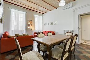 Monti Colosseum Apartment-Urbana