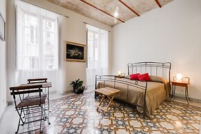 Monti Colosseum Apartment-Urbana